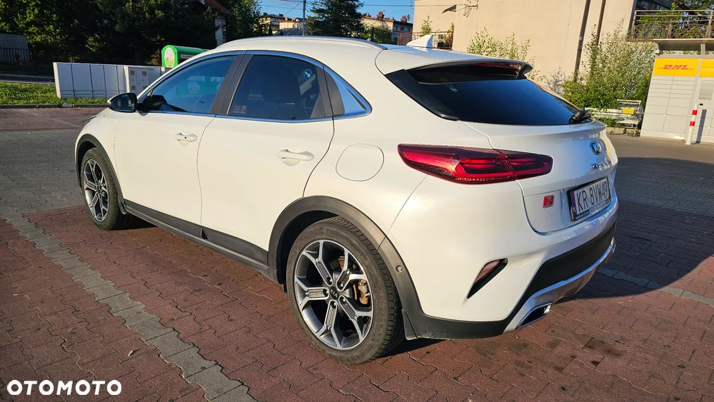 Kia XCeed 1.6 CRDi mHEV L Business Line DCT - 3