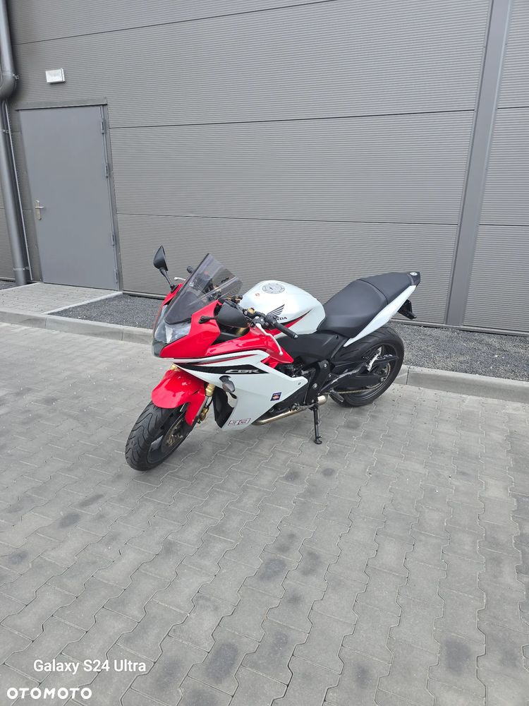Honda CBR - 15