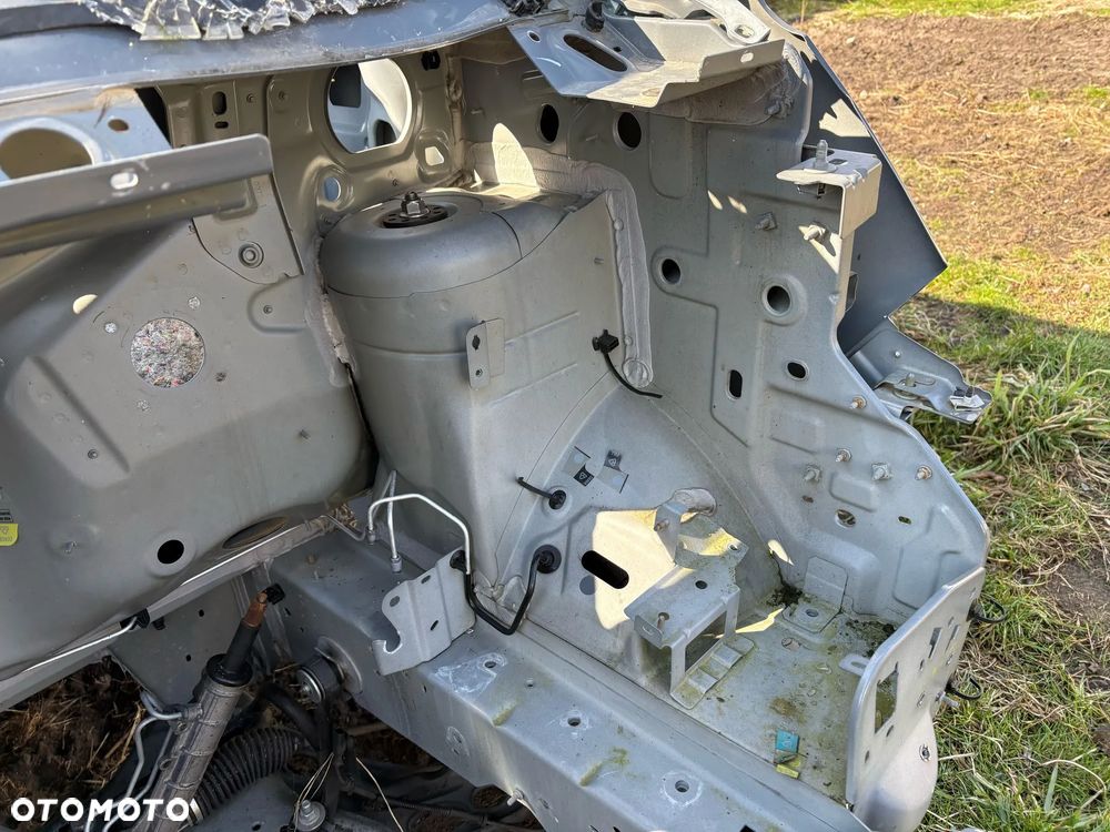 Ćwiartka Podłużnica Przód  Lewa & Prawa Renault Trafic IV Nowy Model 23