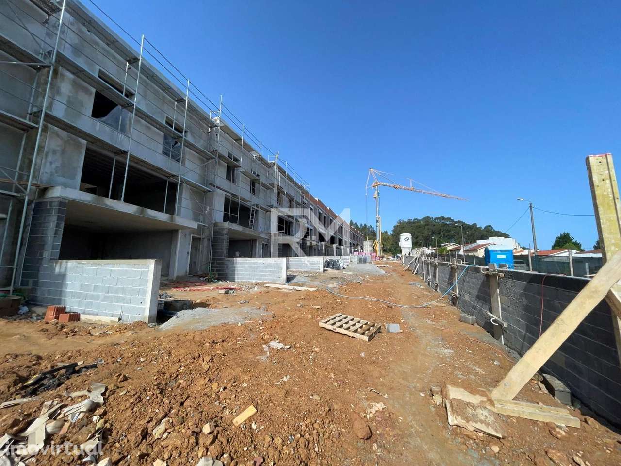 NOVO EMPREENDIMENTO DE MORADIAS EM BANDA | VALONGO - Grande imagem: 3/25