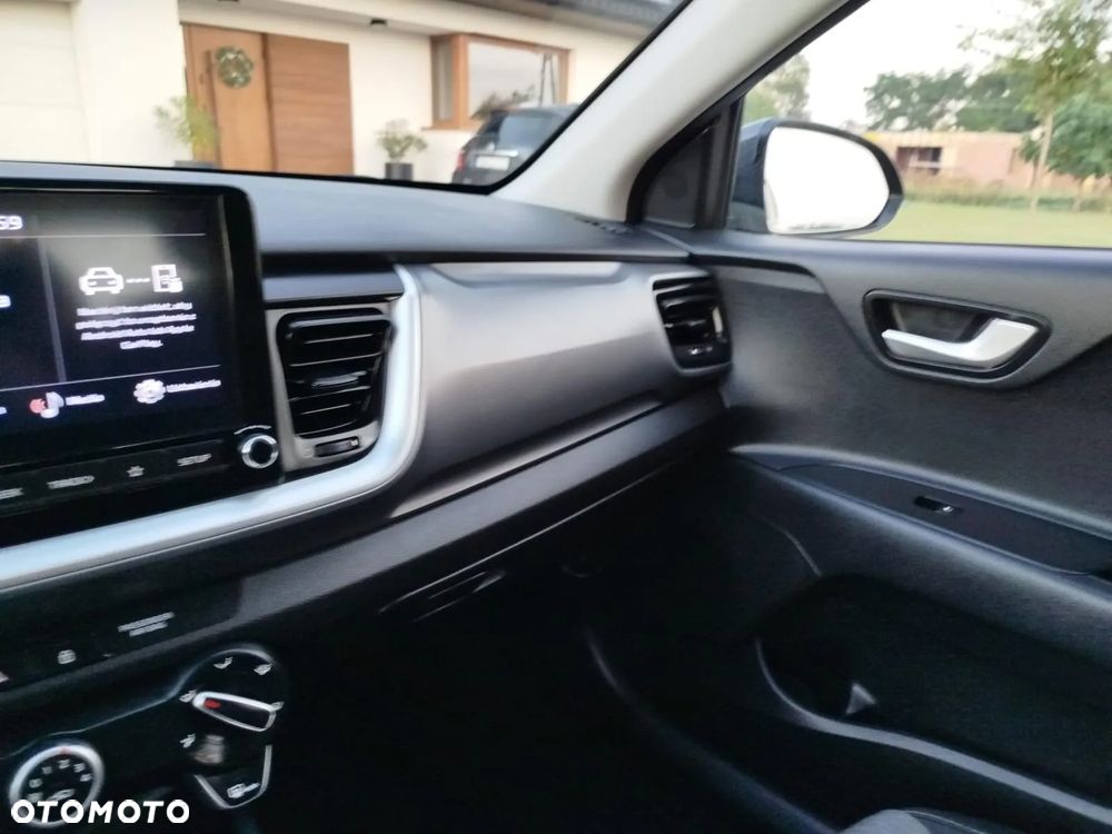 Kia Stonic 1.2 L Business Line - 27