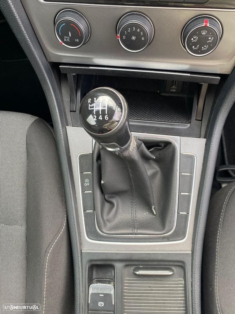 VW Golf 1.6 TDi BlueMotion Confortline - 7