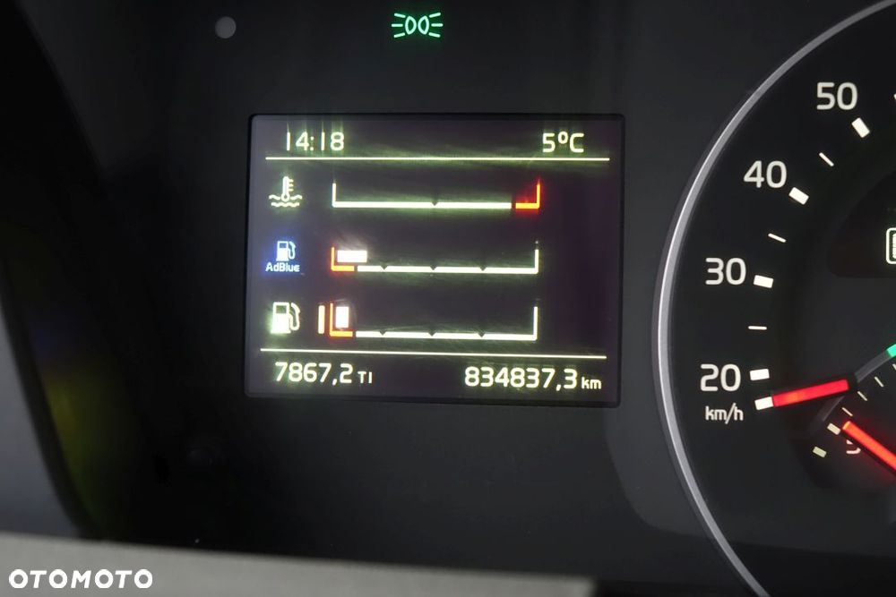 Volvo FH 500 GLOBETROTTER / ADR / STANDARD / AUTOMAT / EURO 6 / HYDRAULIKA / KLIMATYZACJA POSTOJOWA / LODÓWKA - 26