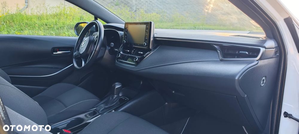 Toyota Corolla 1.8 Hybrid Comfort - 32
