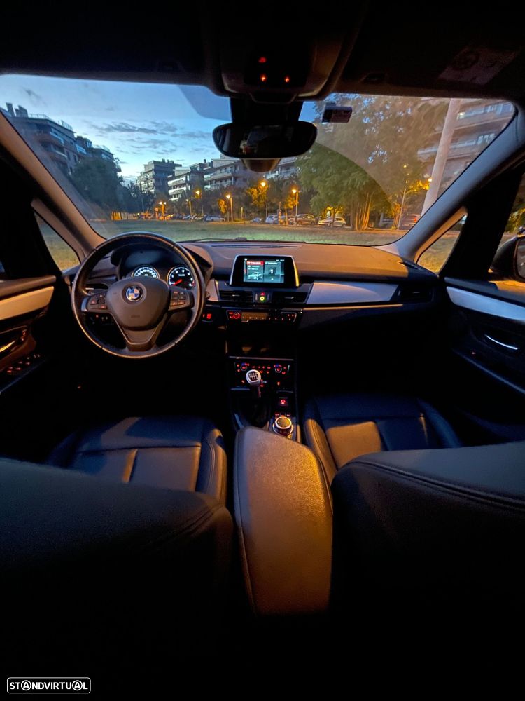 BMW 216 Gran Tourer d Line Luxury - 14