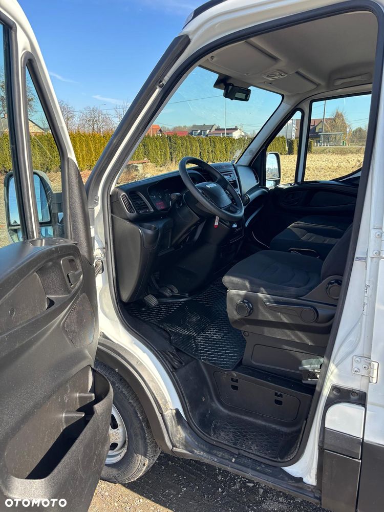 Iveco DAILY - 7