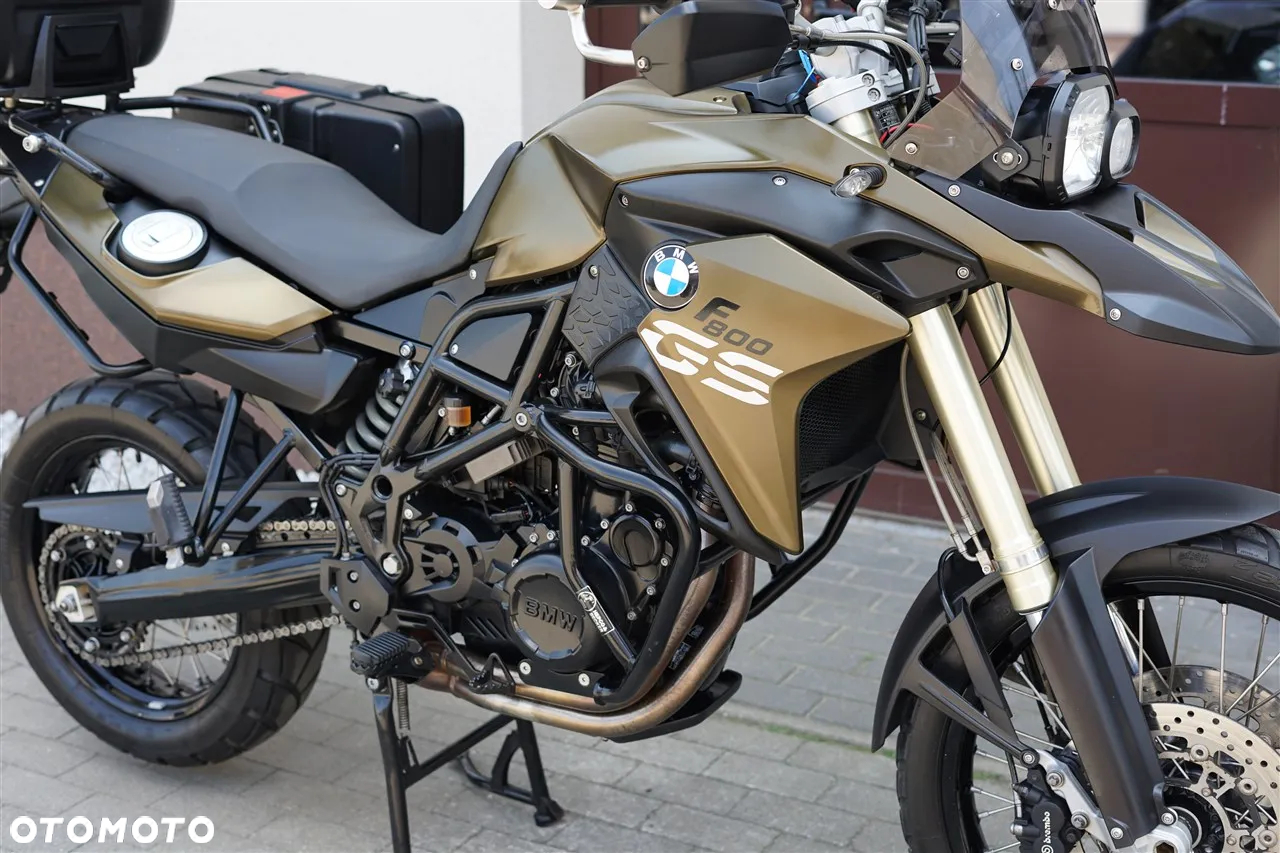 BMW F - 11