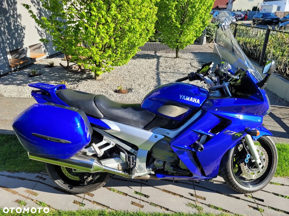 Yamaha FJR - 6