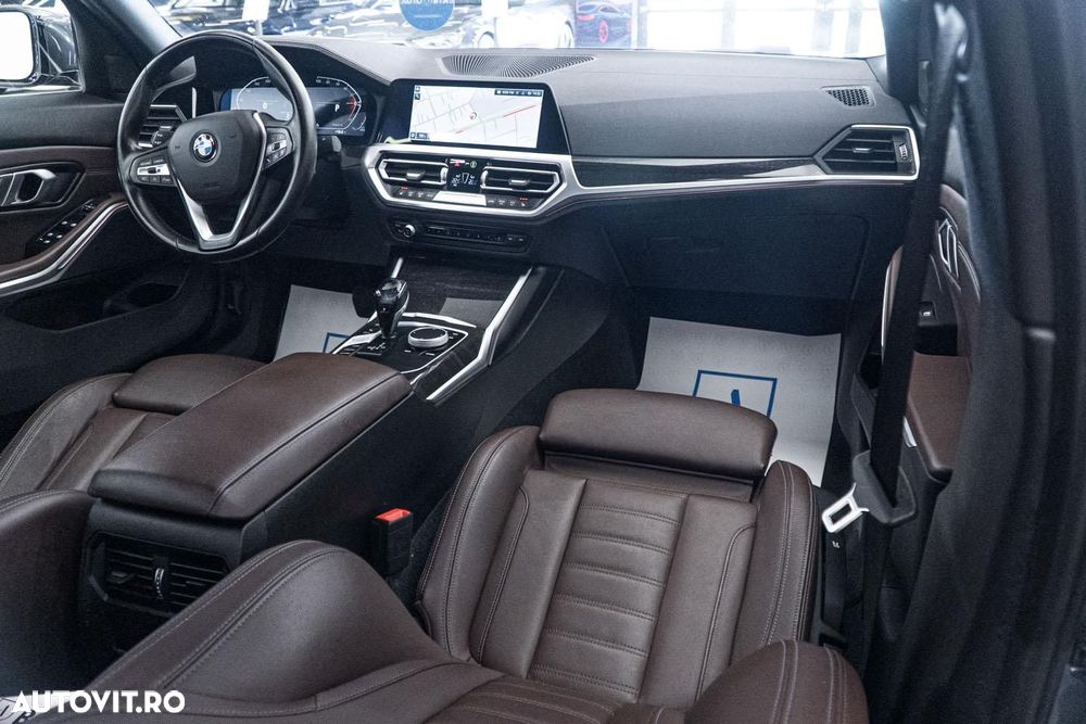 BMW Seria 3 318i Aut. Sport Line - 3