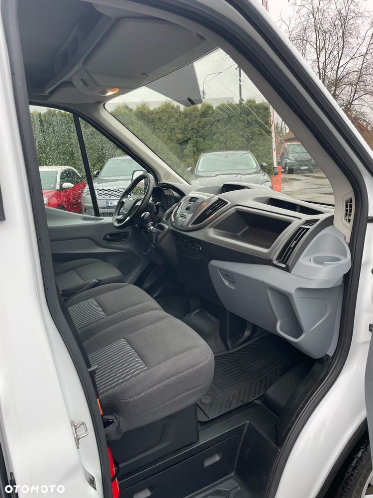 Ford Transit - 8