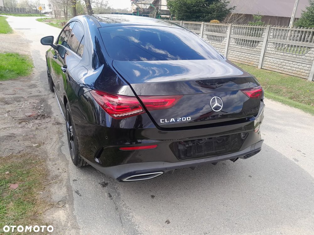 Mercedes-Benz CLA 200 7G-DCT AMG Line - 24