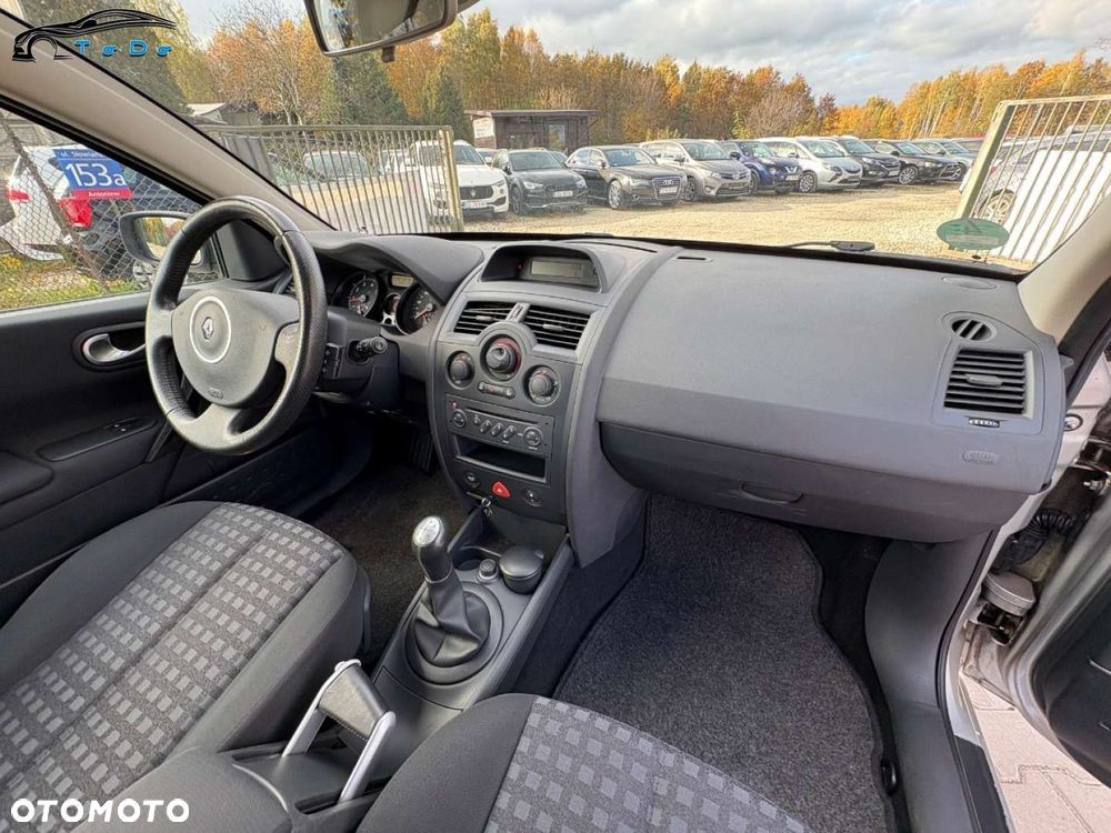 Renault Megane - 25