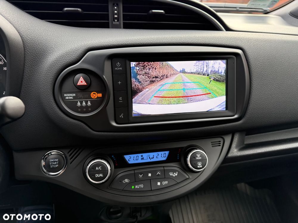 Toyota Yaris 1.5 Premium CVT - 7