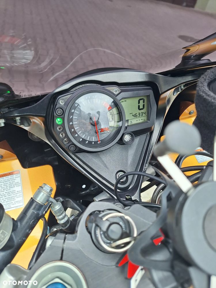 Suzuki GSX-R - 9
