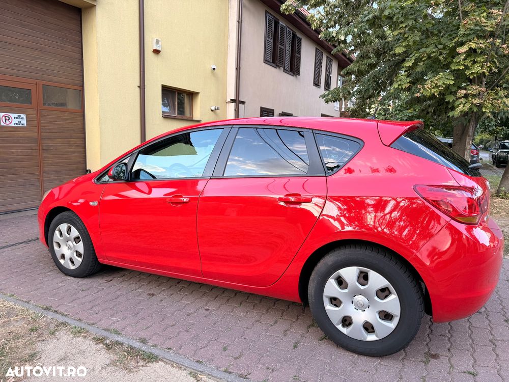 Opel Astra 1.7 CDTI - 11