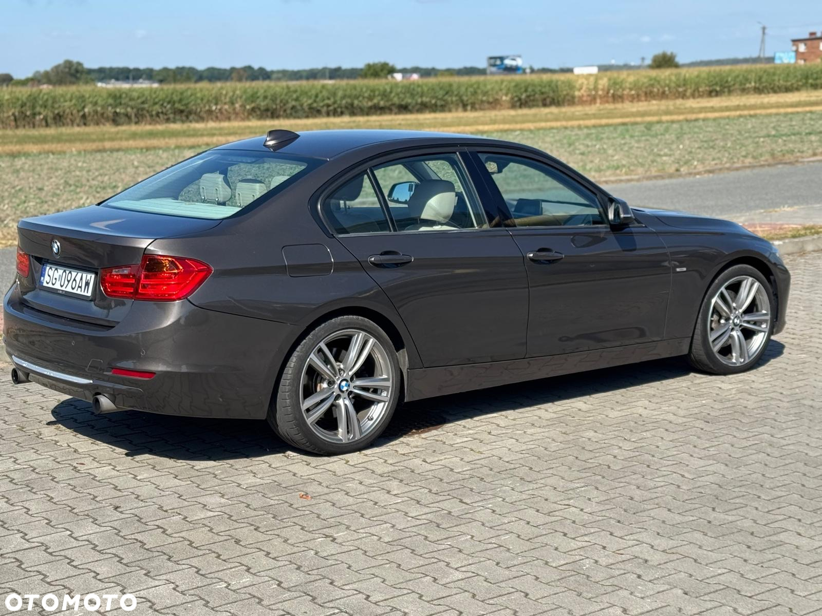 BMW Seria 3 335i Modern Line - 13