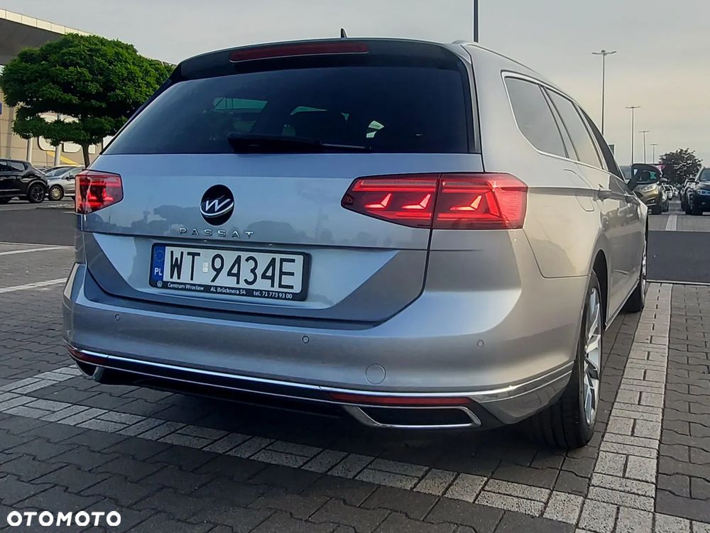 Volkswagen Passat 2.0 TDI EVO Elegance - 12