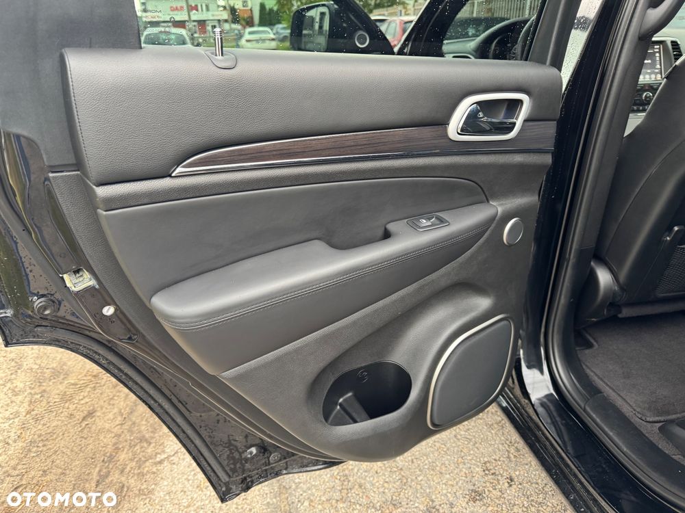 Jeep Grand Cherokee Gr 3.0 CRD Overland - 27