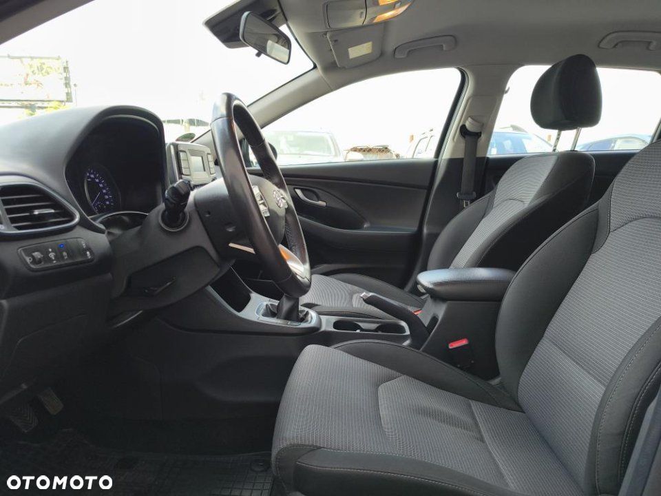 Hyundai i30 - 18