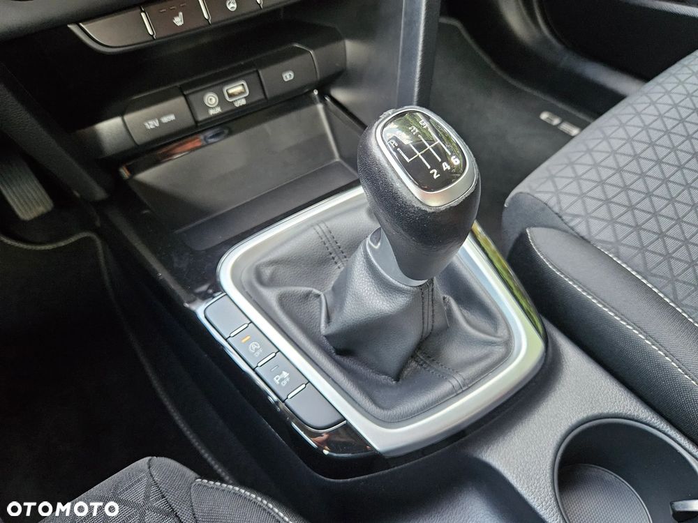 Kia Ceed 1.4 T-GDI OPF Platinum Edition - 28