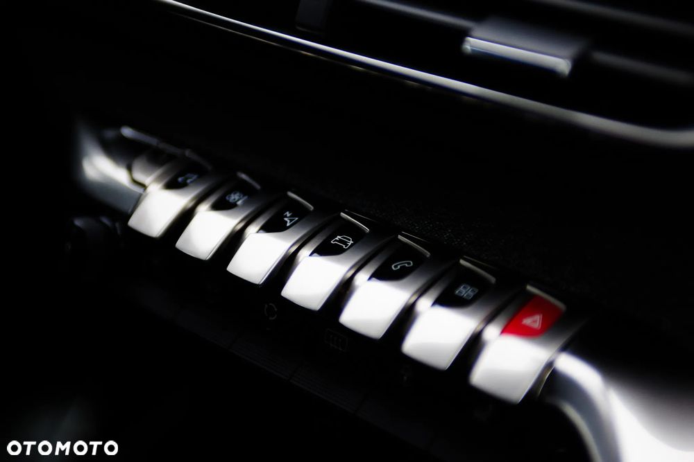 Peugeot 5008 1.6 BlueHDI Allure S&S - 33