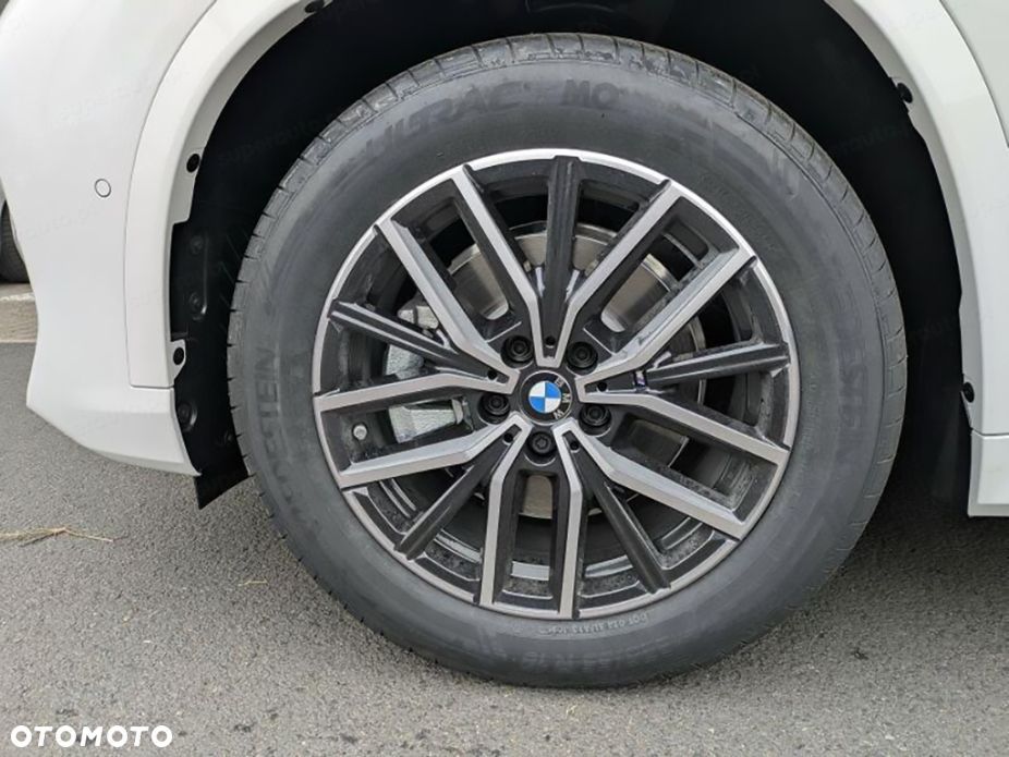 BMW X1 sDrive18i sport - 11