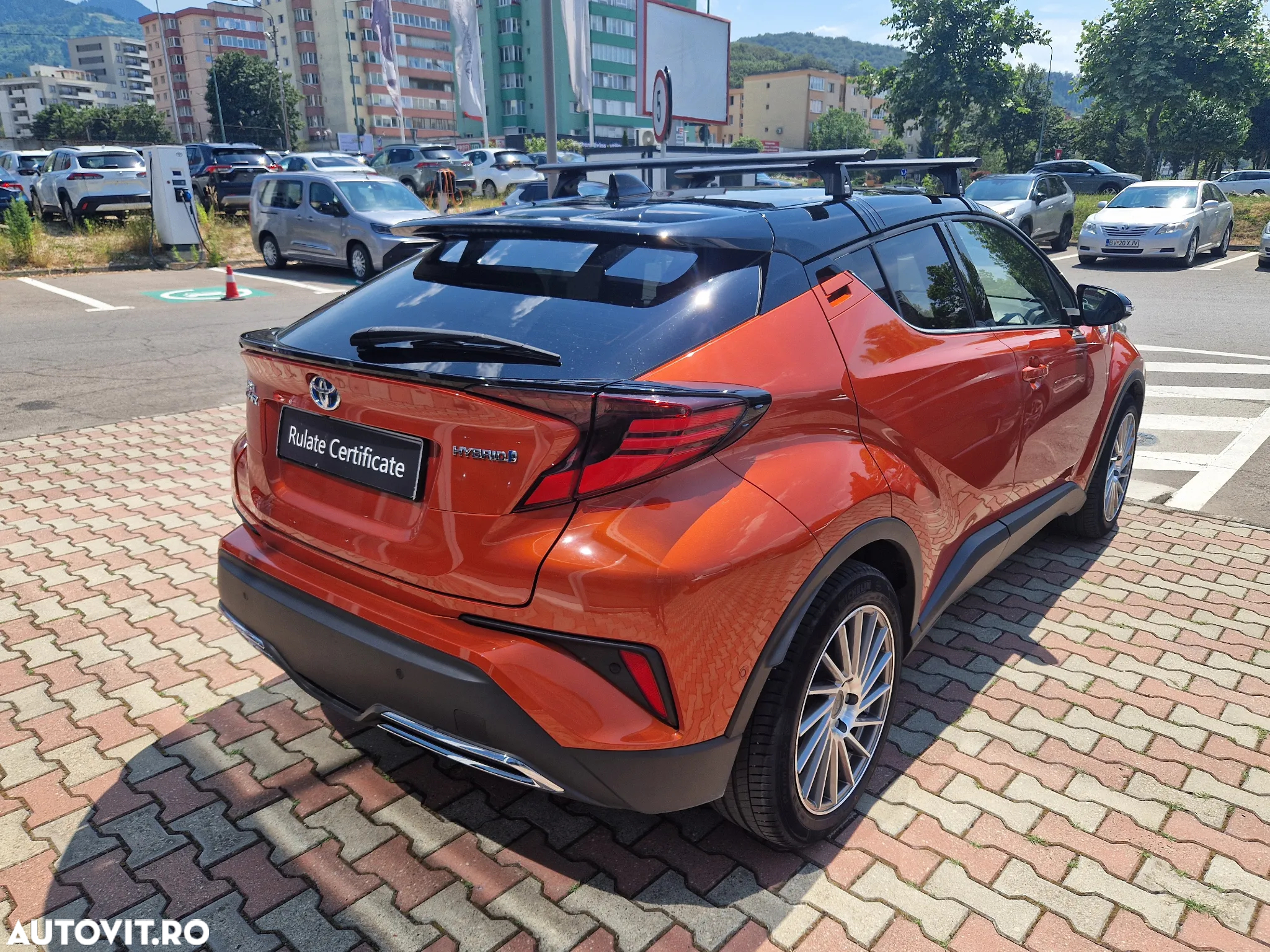 Toyota C-HR 2.0 HSD 184 CP 4x2 CVT Classy Bi-Tone - 8
