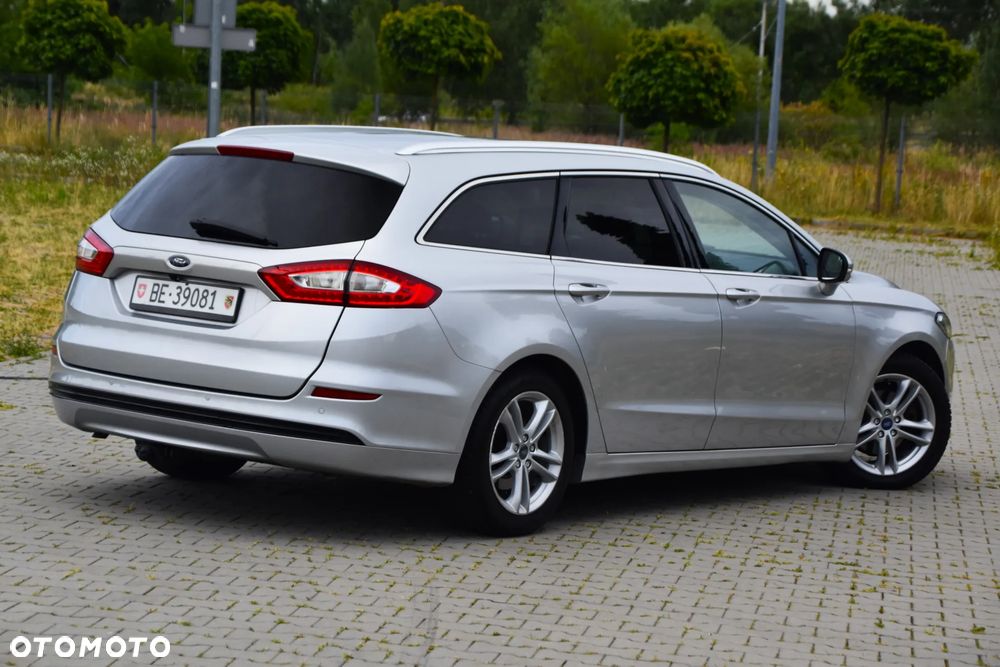 Ford Mondeo SW 2.0 TDCi ECOnetic Start-Stop Titanium - 36