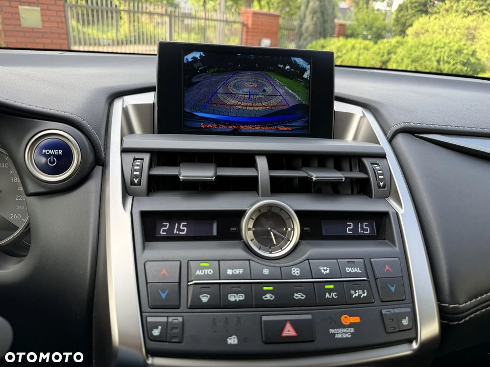 Lexus NX 300h Comfort AWD - 27
