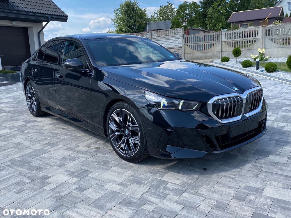 BMW Seria 5 520d xDrive - 15