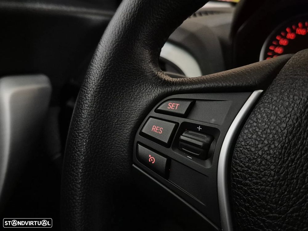 BMW 116 d EfficientDynamics - 17