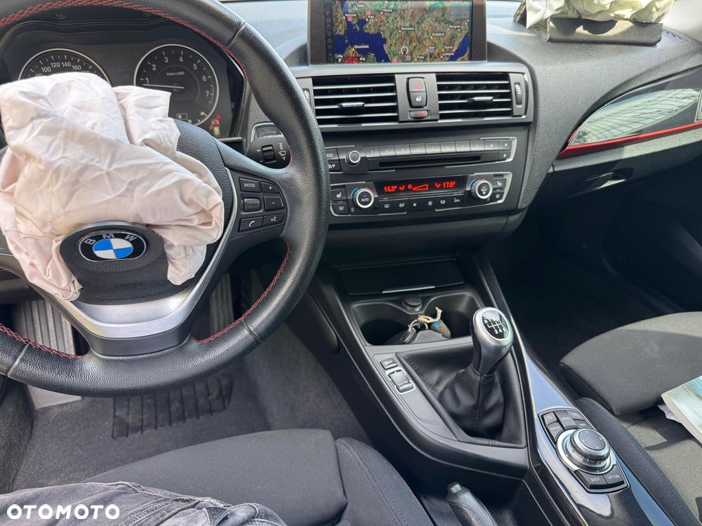 BMW Seria 1 118i Sport Line - 26