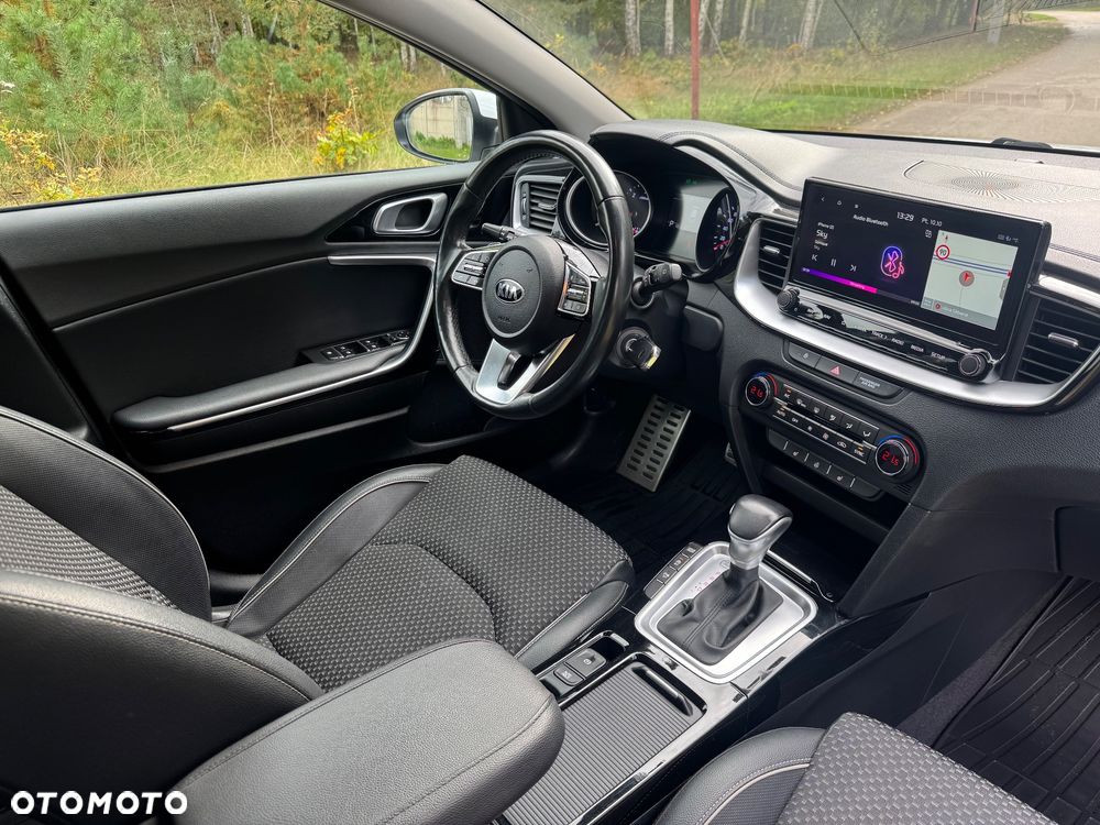 Kia Ceed 1.6 CRDi SCR L Business Line DCT - 32
