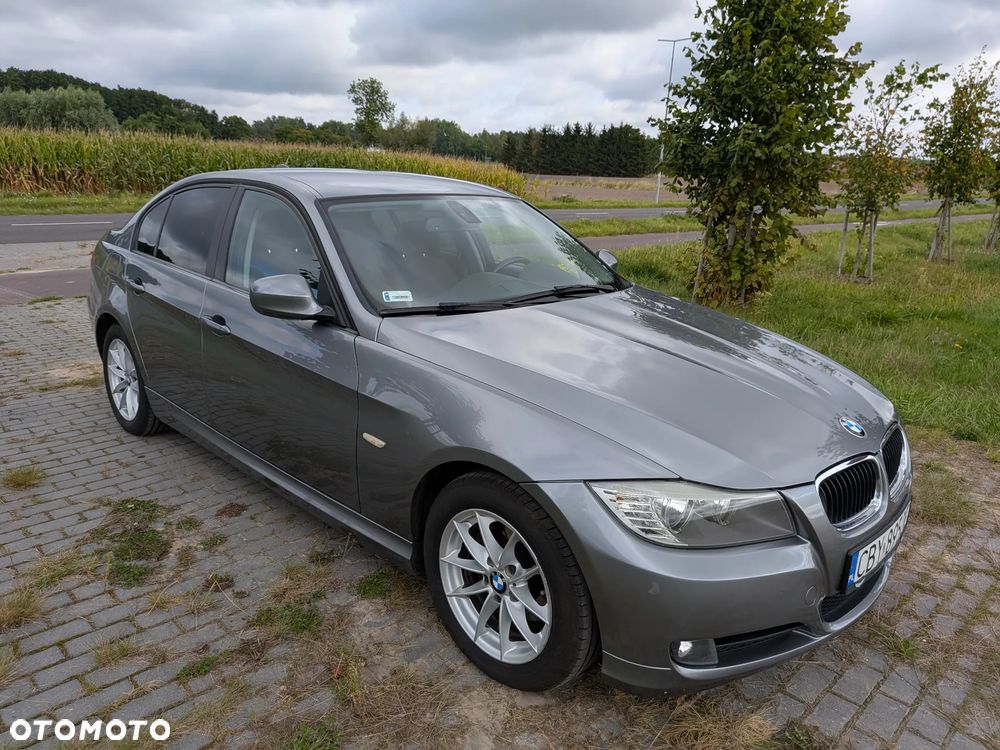 BMW Seria 3 318d - 1
