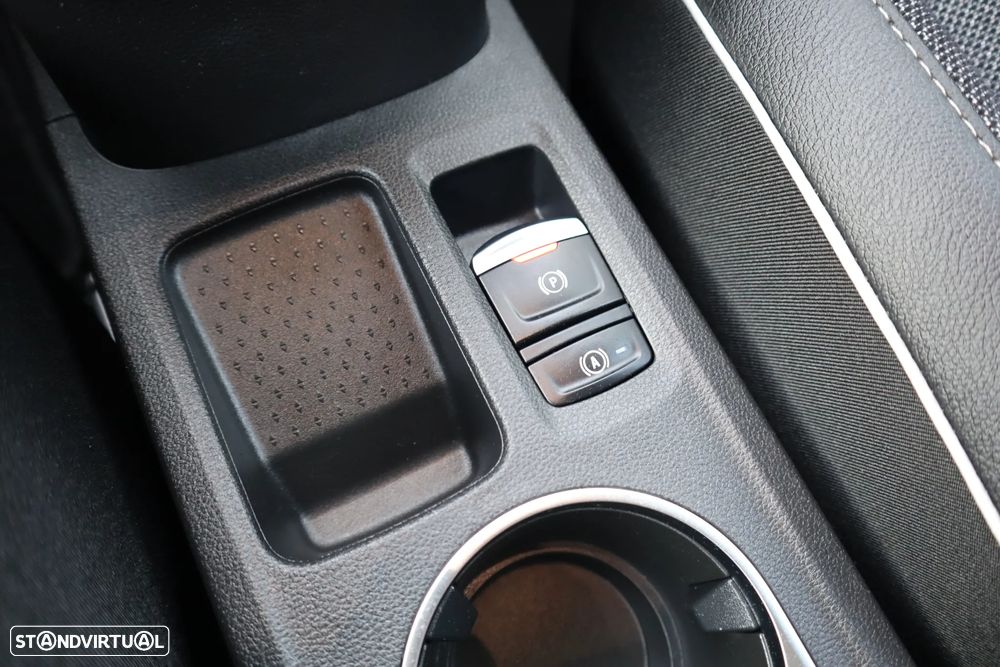 Renault Captur 1.6 E-Tech Full Hybrid Techno - 27
