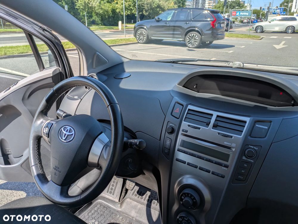 Toyota Yaris 1.33 Luna - 20