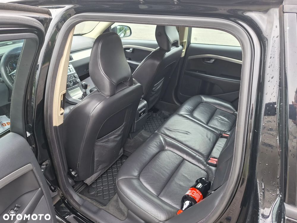 Volvo V70 2.0D Momentum - 10