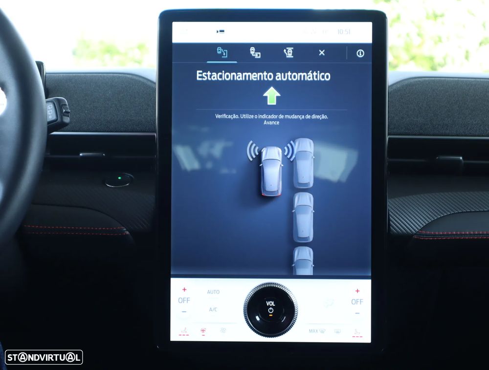 Ford Mustang Mach-E AWD PREMIUM - 49