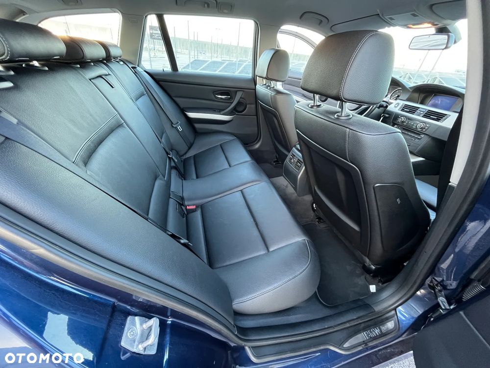 BMW Seria 3 330d DPF Edition Lifestyle - 22