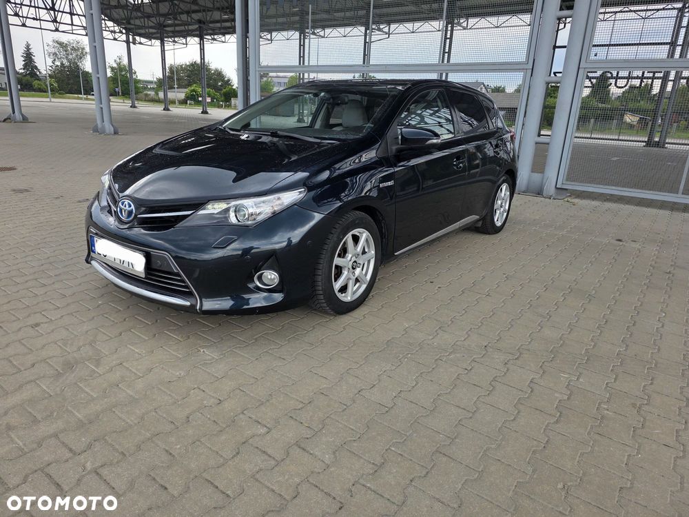 Toyota Auris - 1