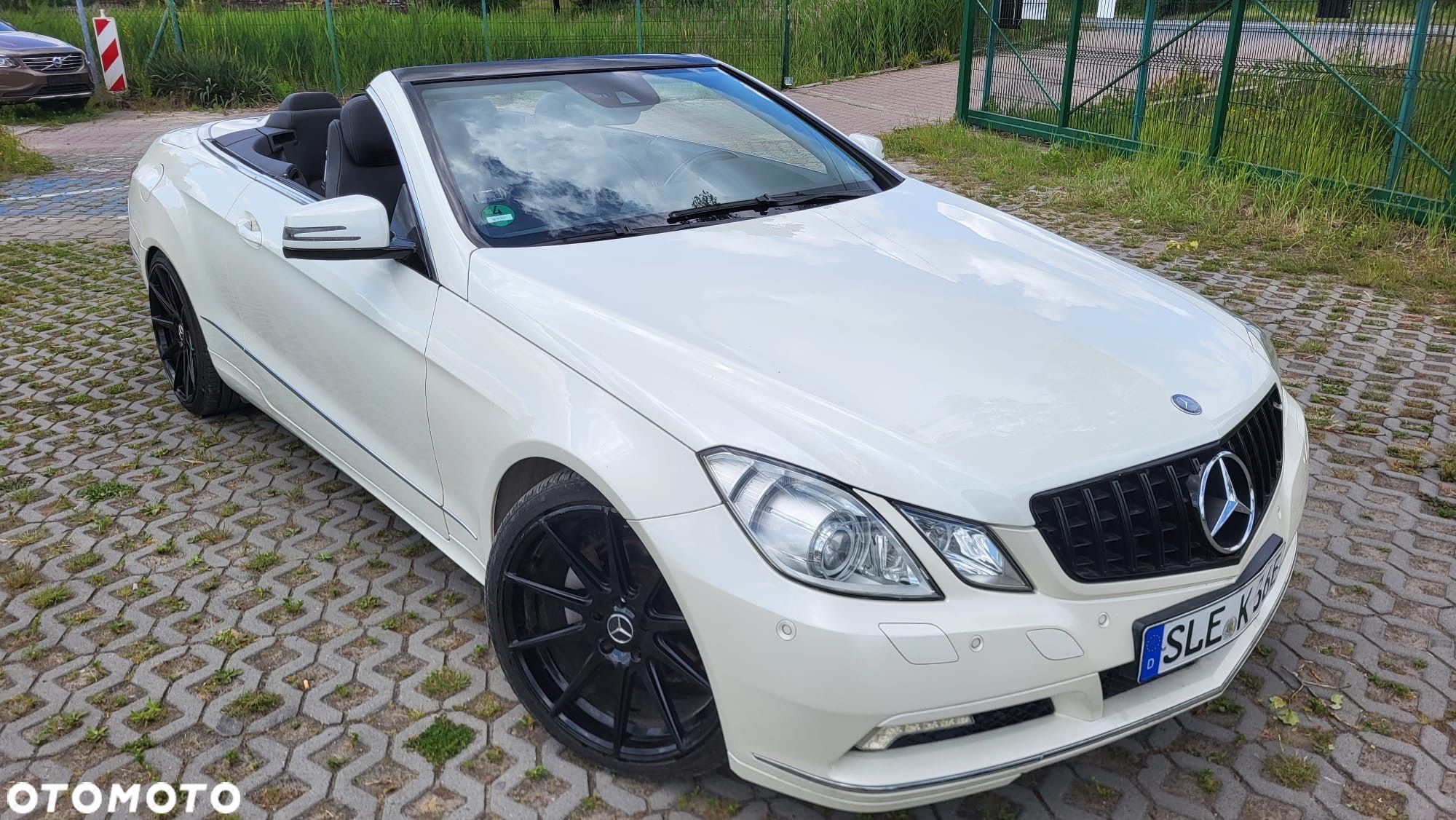 Mercedes-Benz Klasa E 250 CGI Cabrio BlueEFFICIENCY Automatik Avantgarde - 1