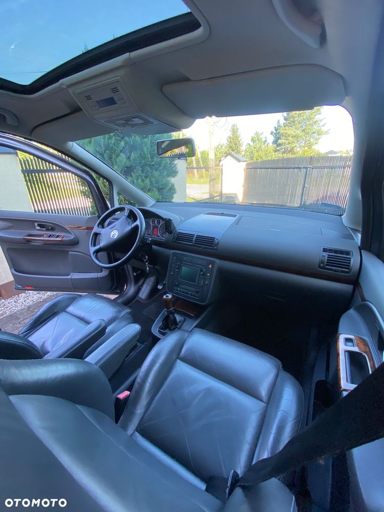 Volkswagen Sharan 2.0 TDI Comfortline - 3