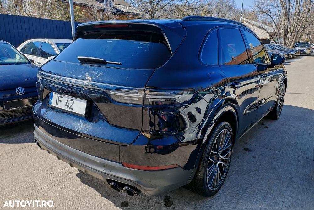 Porsche Cayenne S - 3
