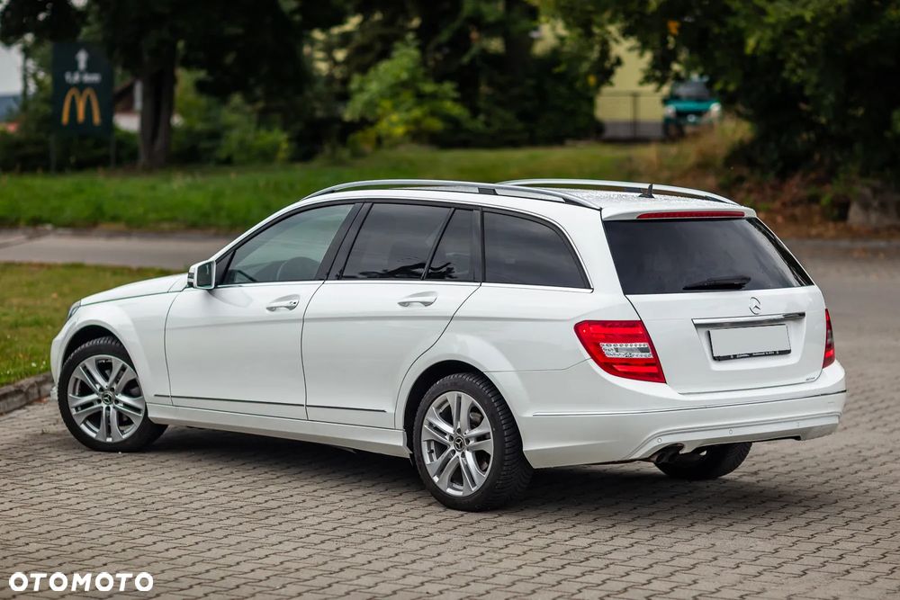 Mercedes-Benz Klasa C 180 7G-TRONIC Avantgarde Edition - 16