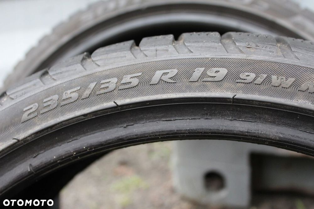 4x 235/35R19 PIRELLI WINTER SOTTOZERO 3 91W XL 7,5mm - 7
