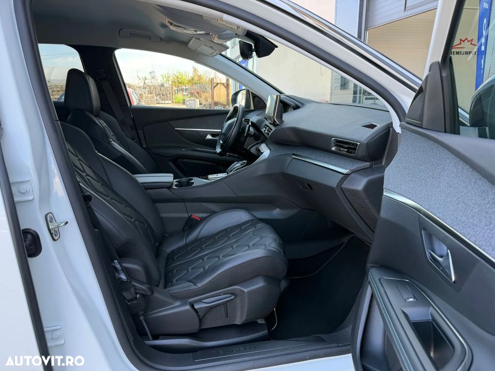 Peugeot 3008 PHEV 300 EAT8 4X4 GT - 15
