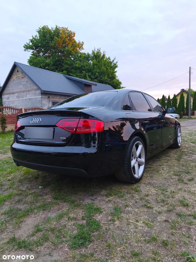 Audi A4 Limousine 2.0 TDI - 8