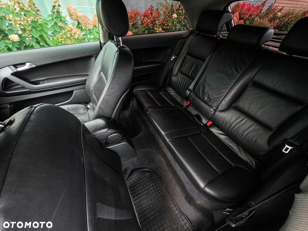 Audi A3 3-drzwiowe 1.6 TDI DPF S line Sportpaket - 17