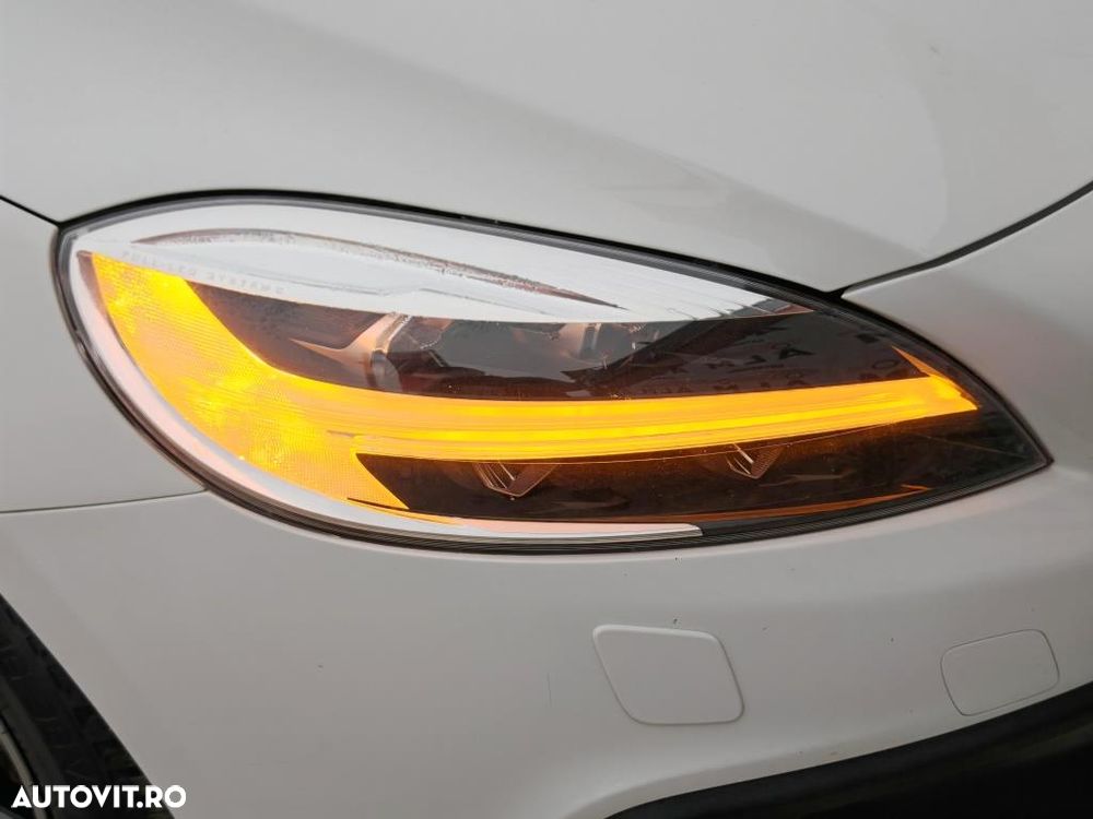 Volvo V40 D2 DRIVe Aut. Momentum - 25