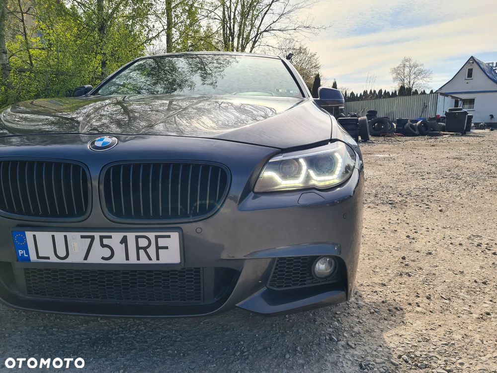 BMW Seria 5 528i xDrive Sport-Aut - 32
